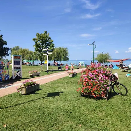 Διαμέρισμα In 45329 Balatonszárszó